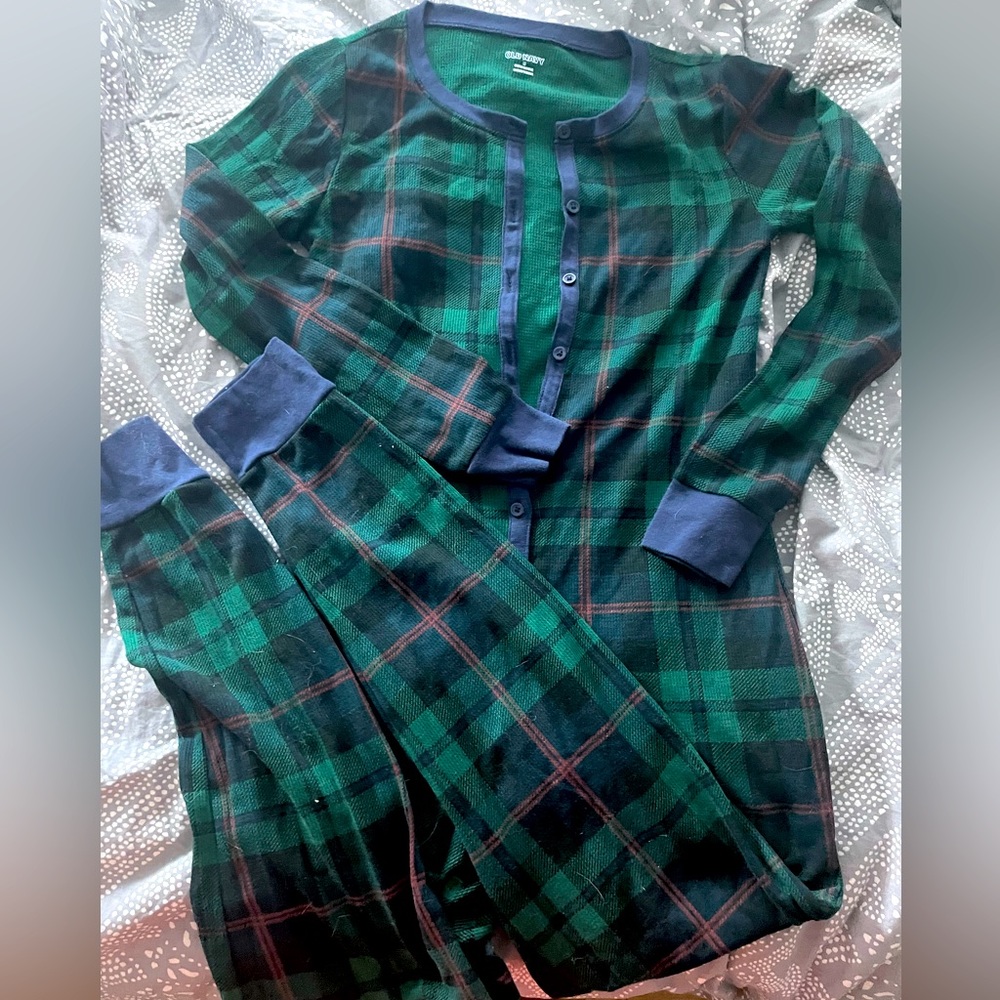 LIKE NEW Old Navy onesie thermal